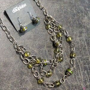 NWT Carol Dauplaise Necklace & Earrings Set, Silver & Green, Beads & Chains